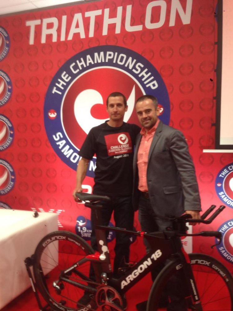 Prezrel som mu bike,ale motorček nemal ;))) triatlonová legenda Filip Ospalý vie,že ak preteky,tak v x-bionic sphere  Gaastra Slovakia