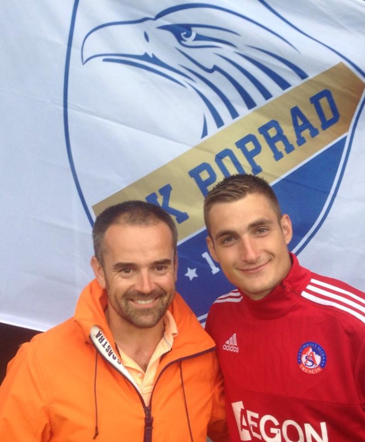 FK Poprad má 110 rokov a v budúcnosti chce preletieť až do Fortuna liga...dnes gratuluje AS Trenčín aj s Matúš Bero...určite by bol radšej na UEFA EURO ,no tešíme sa,že prišiel...takže ešte raz-živióóó FK Poprad
